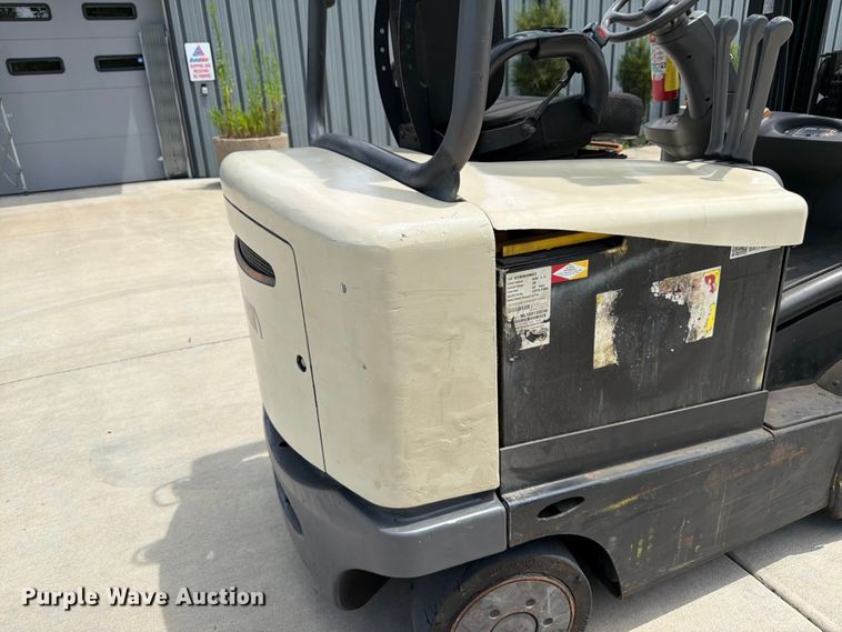 image for item FK3109 Crown FC4510-50 forklift