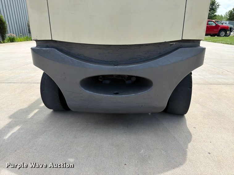 image for item FK3109 Crown FC4510-50 forklift