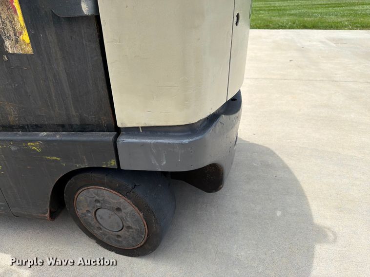 image for item FK3109 Crown FC4510-50 forklift