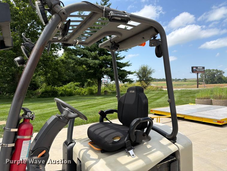 image for item FK3109 Crown FC4510-50 forklift