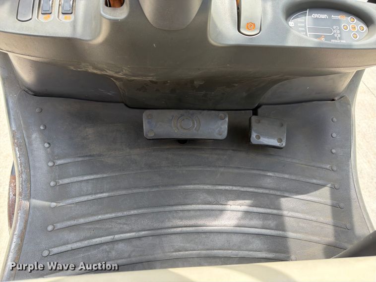 image for item FK3109 Crown FC4510-50 forklift