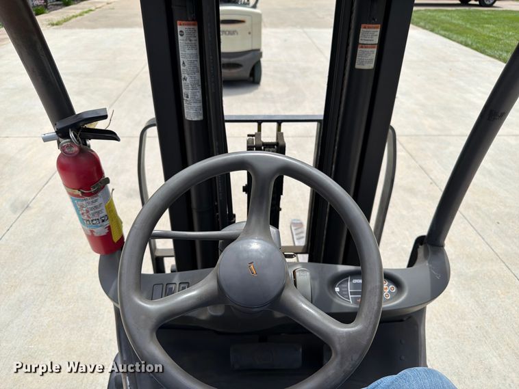 image for item FK3109 Crown FC4510-50 forklift