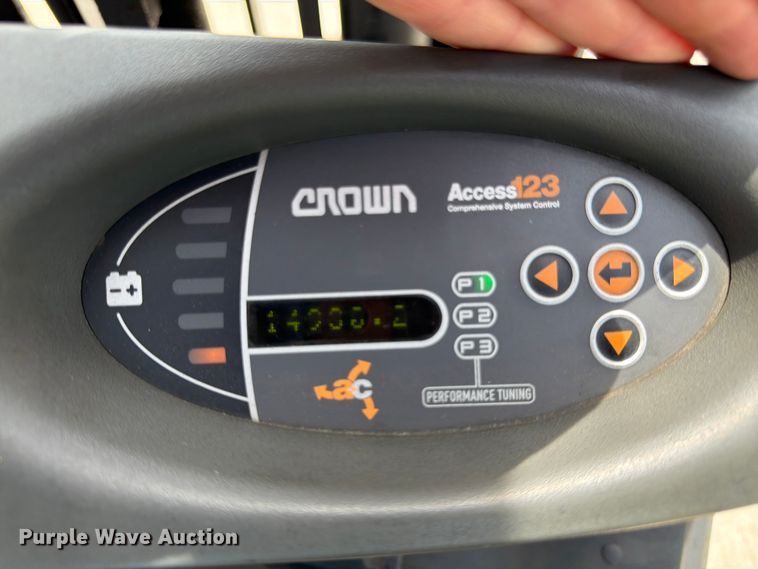 image for item FK3109 Crown FC4510-50 forklift