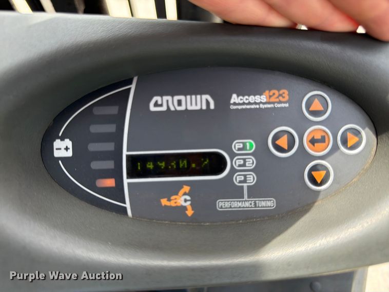 image for item FK3109 Crown FC4510-50 forklift