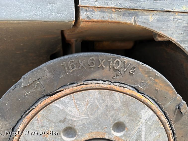 image for item FK3109 Crown FC4510-50 forklift