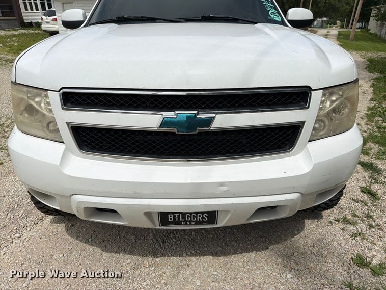 image for item FK3113 2007 Chevrolet Avalanche Crew Cab pickup truck