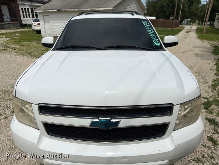 image for item FK3113 2007 Chevrolet Avalanche Crew Cab pickup truck