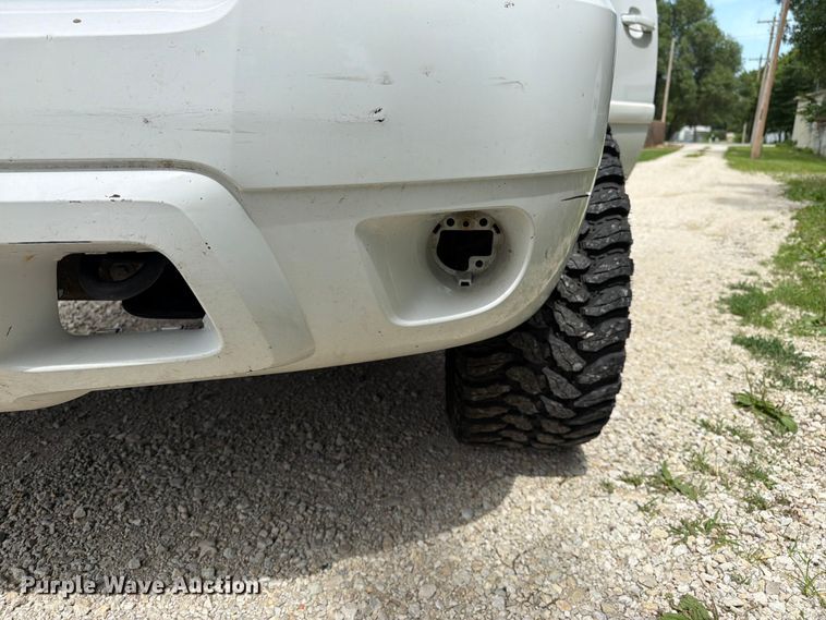image for item FK3113 2007 Chevrolet Avalanche Crew Cab pickup truck