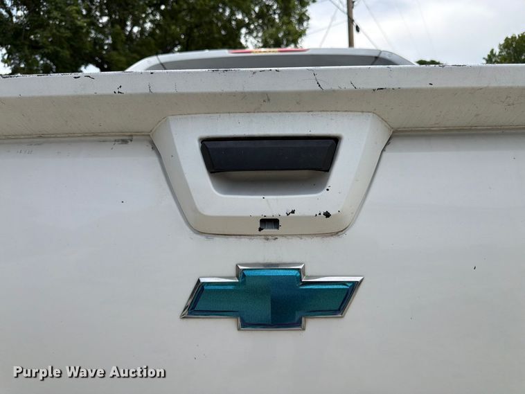 image for item FK3113 2007 Chevrolet Avalanche Crew Cab pickup truck
