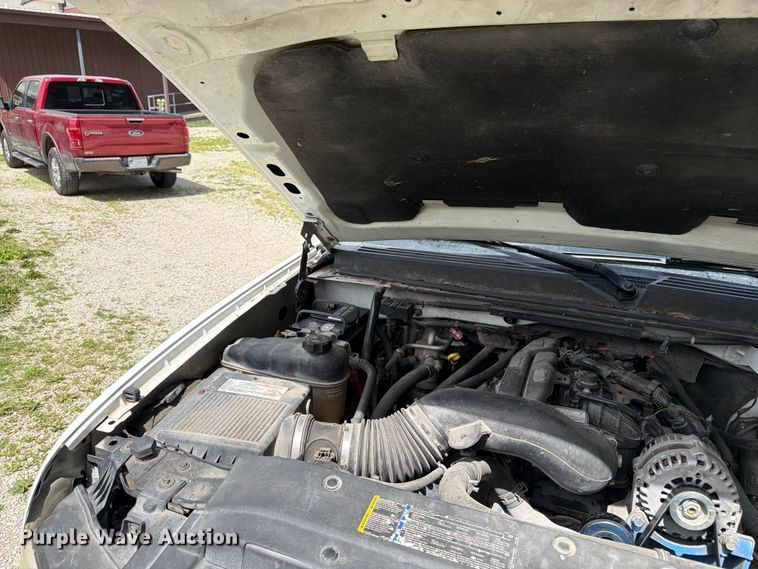 image for item FK3113 2007 Chevrolet Avalanche Crew Cab pickup truck