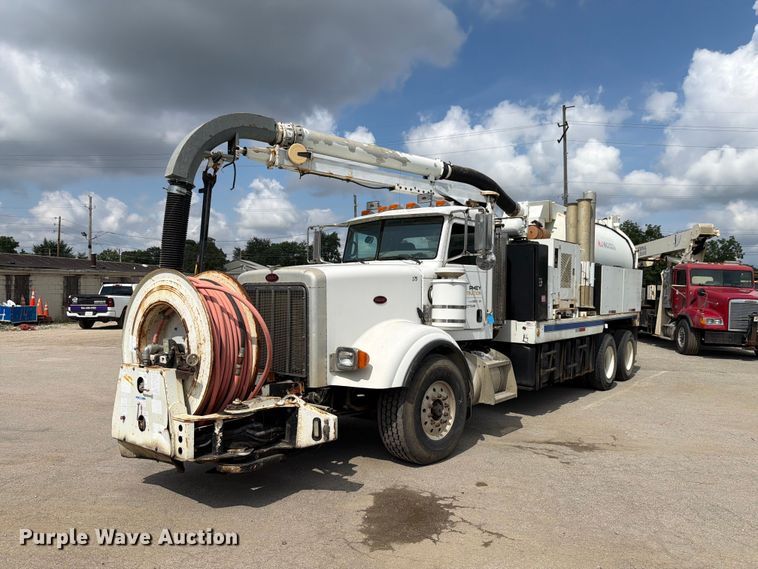 image for item FK4054 2007 Peterbilt 357 sewer jetter truck