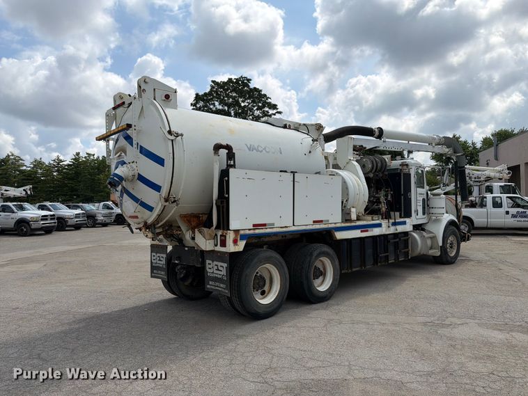 image for item FK4054 2007 Peterbilt 357 sewer jetter truck