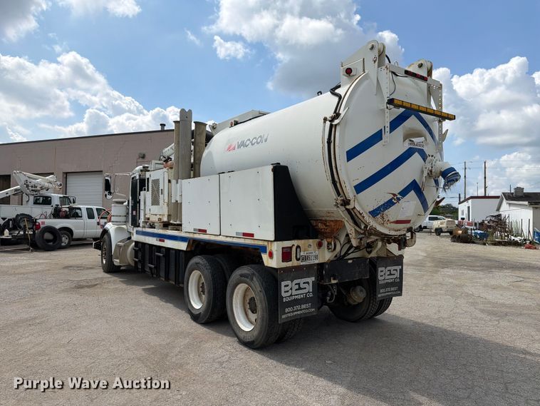 image for item FK4054 2007 Peterbilt 357 sewer jetter truck