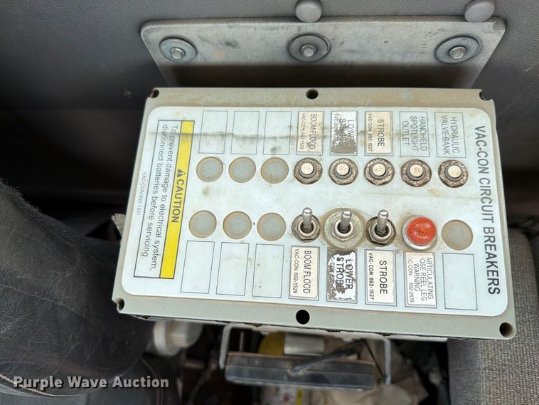 image for item FK4054 2007 Peterbilt 357 sewer jetter truck