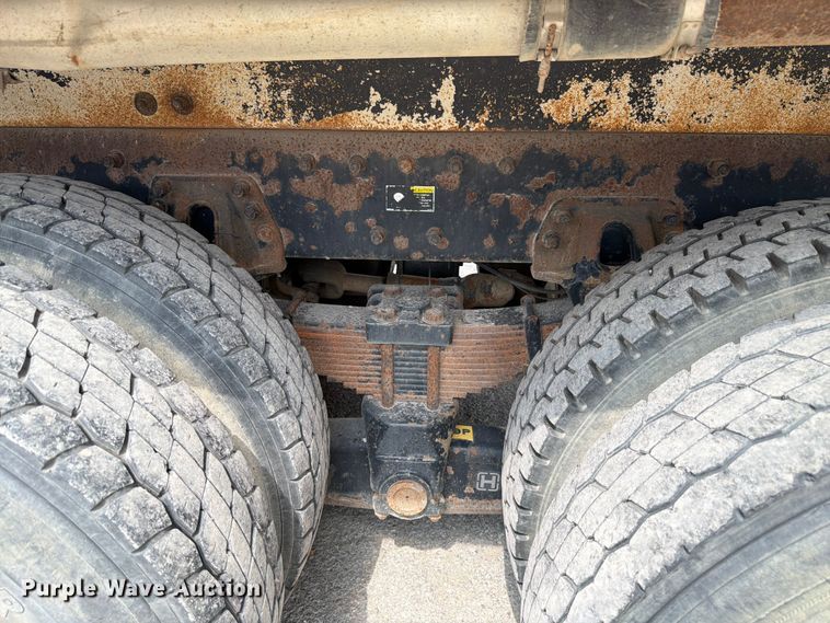image for item FK4054 2007 Peterbilt 357 sewer jetter truck