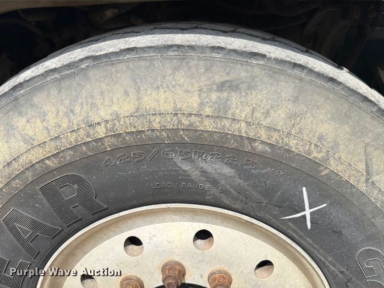 image for item FK4054 2007 Peterbilt 357 sewer jetter truck