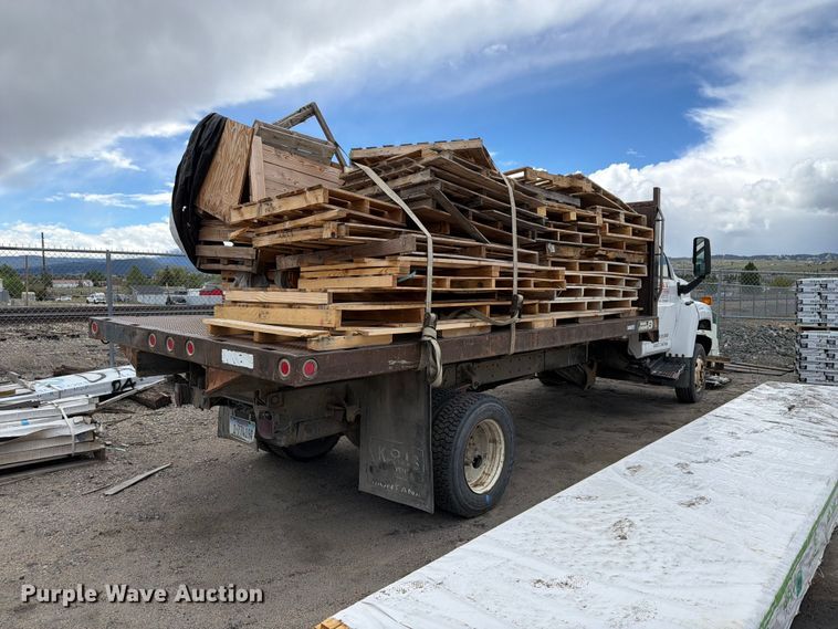 image for item FK4502 2007 GMC C5500 dump flatbed truck