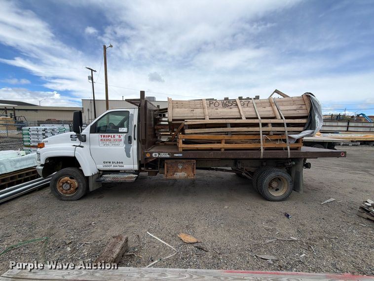 image for item FK4502 2007 GMC C5500 dump flatbed truck
