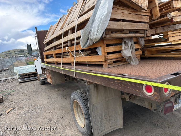 image for item FK4502 2007 GMC C5500 dump flatbed truck