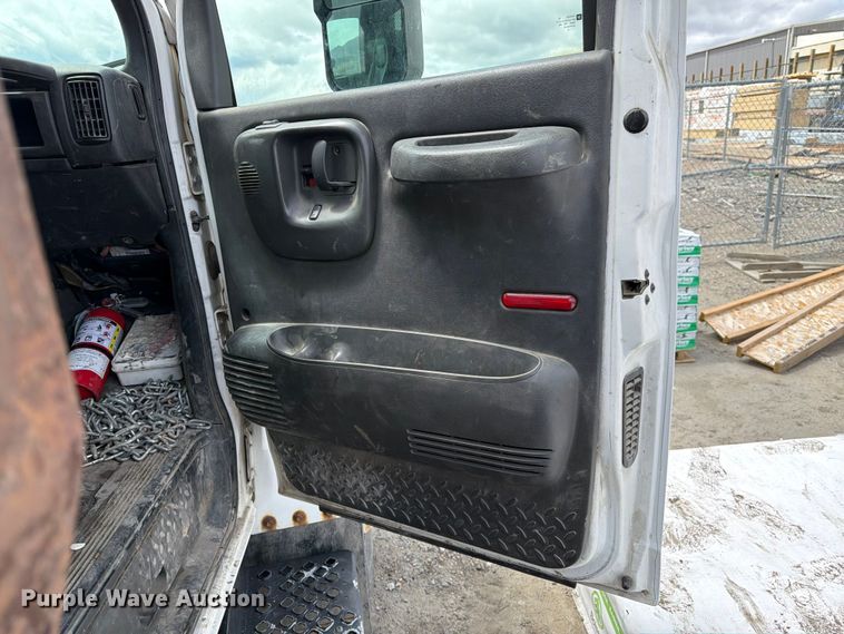 image for item FK4502 2007 GMC C5500 dump flatbed truck