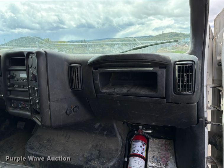 image for item FK4502 2007 GMC C5500 dump flatbed truck