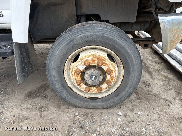 image for item FK4502 2007 GMC C5500 dump flatbed truck