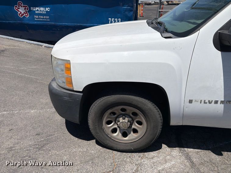 image for item FK4536 2007 Chevrolet Silverado 1500 Ext. Cab pickup truck