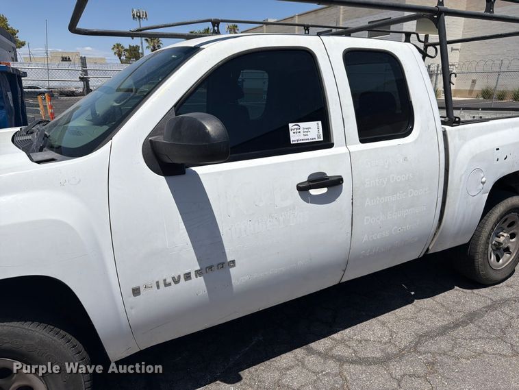 image for item FK4536 2007 Chevrolet Silverado 1500 Ext. Cab pickup truck