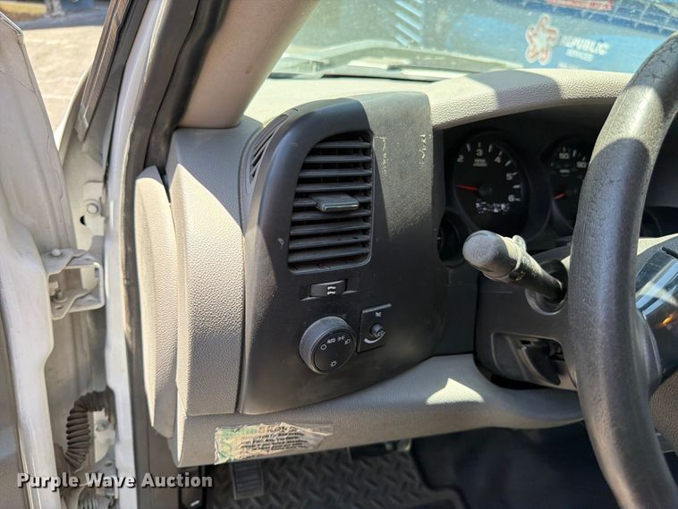 image for item FK4536 2007 Chevrolet Silverado 1500 Ext. Cab pickup truck