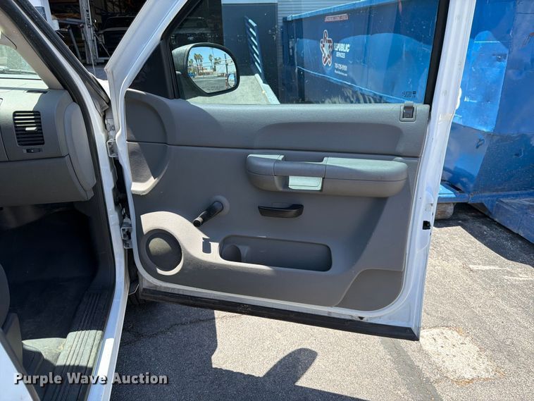 image for item FK4536 2007 Chevrolet Silverado 1500 Ext. Cab pickup truck