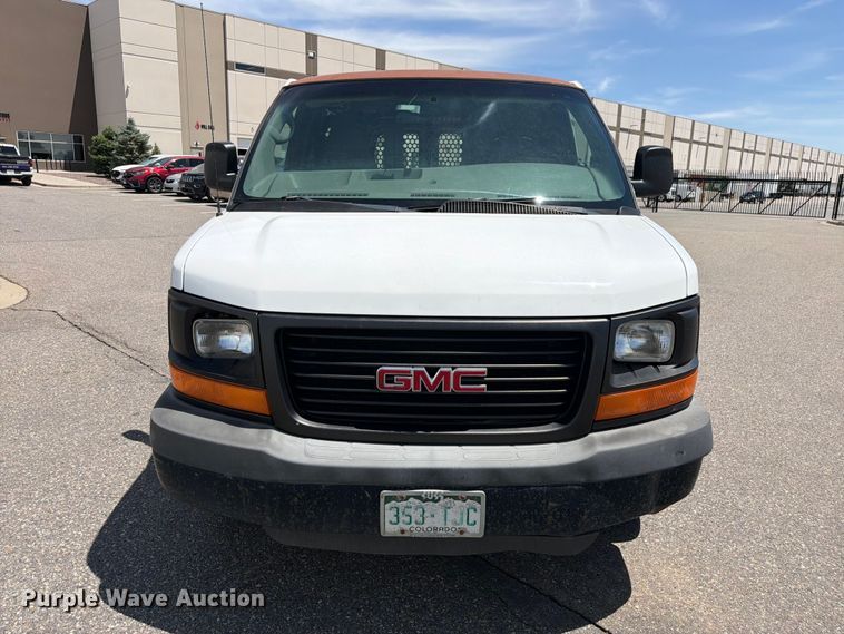 image for item FM7535 2009 GMC Savana G2500 van