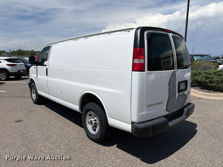 image for item FM7535 2009 GMC Savana G2500 van