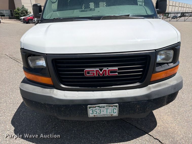 image for item FM7535 2009 GMC Savana G2500 van