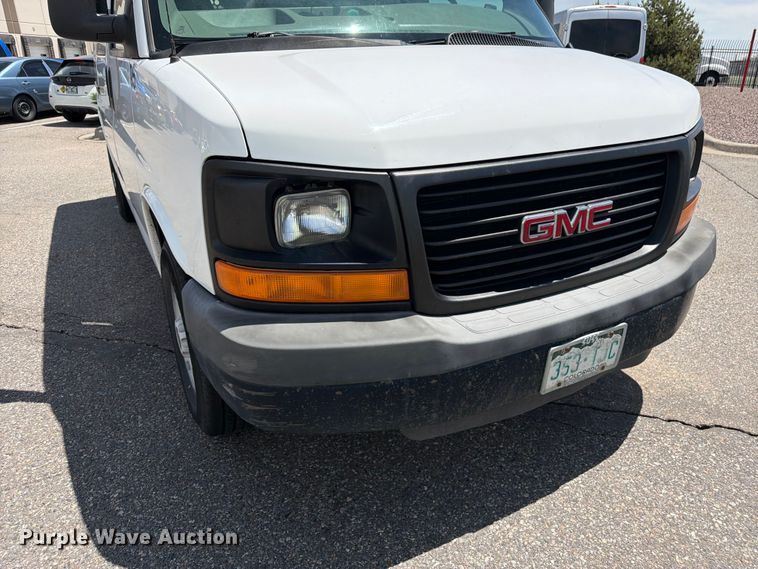 image for item FM7535 2009 GMC Savana G2500 van