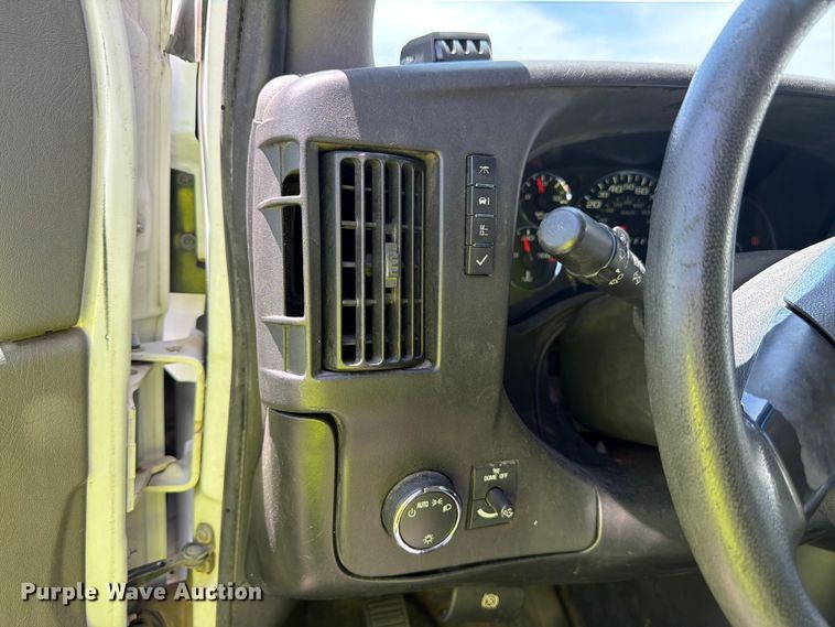 image for item FM7535 2009 GMC Savana G2500 van