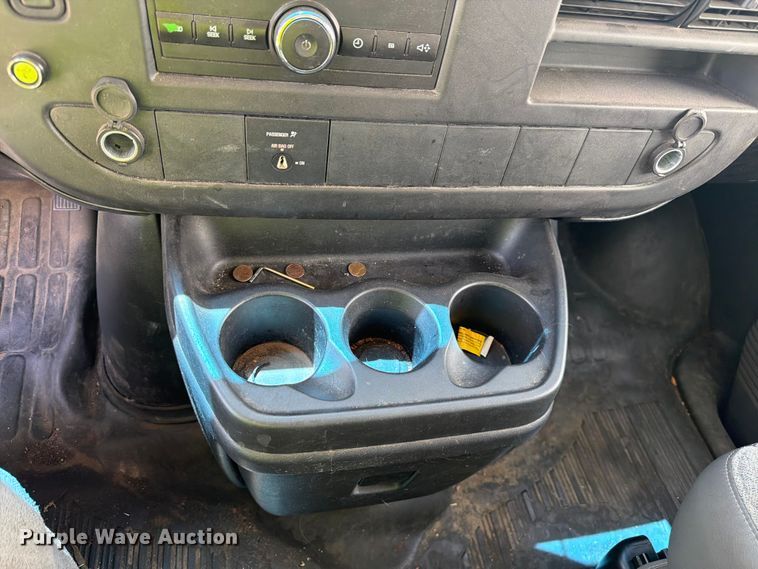 image for item FM7535 2009 GMC Savana G2500 van