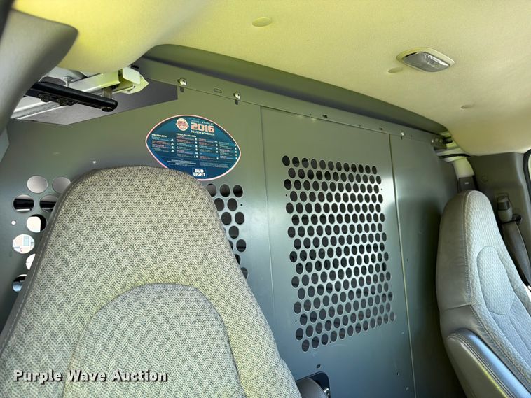 image for item FM7535 2009 GMC Savana G2500 van
