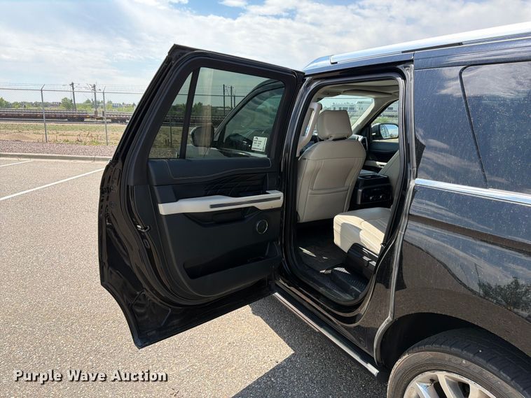 image for item FM7554 2018 Ford Expedition SUV
