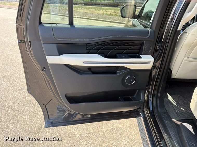 image for item FM7554 2018 Ford Expedition SUV