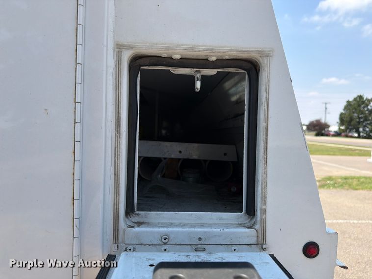 image for item FM7555 2016 Ford E350 Super Duty utility van