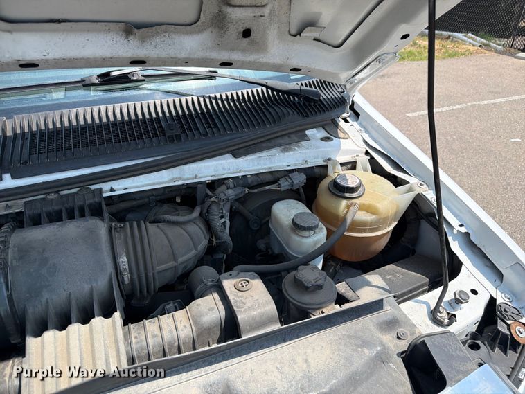 image for item FM7555 2016 Ford E350 Super Duty utility van