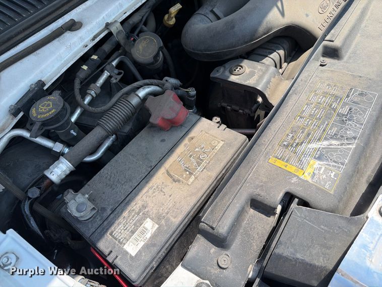 image for item FM7555 2016 Ford E350 Super Duty utility van