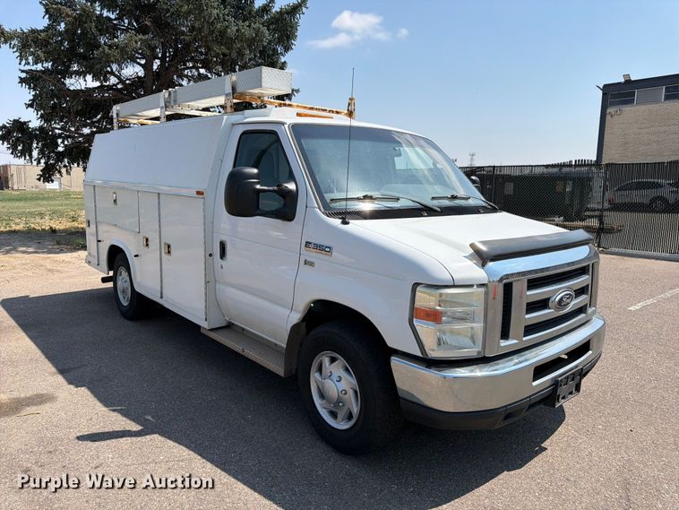 image for item FM7556 2014 Ford E350 Super Duty utility van