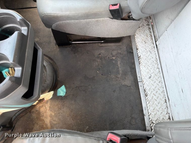 image for item FM7556 2014 Ford E350 Super Duty utility van