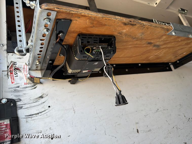image for item FM7556 2014 Ford E350 Super Duty utility van