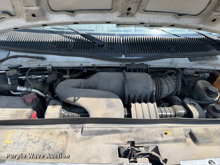 image for item FM7556 2014 Ford E350 Super Duty utility van