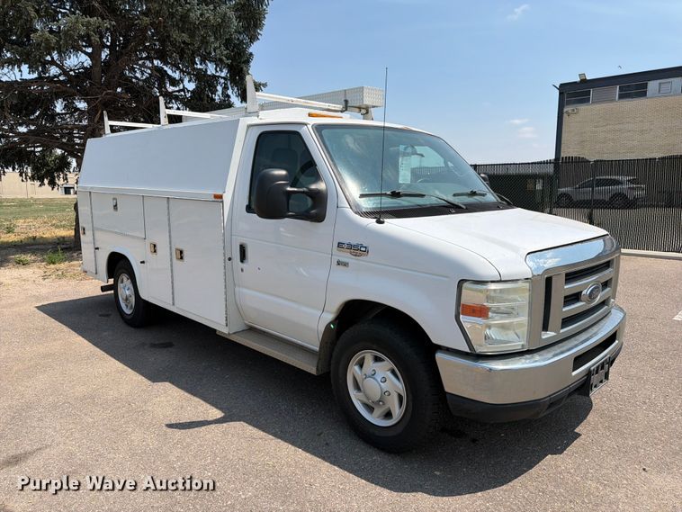 image for item FM7557 2012 Ford E350 Super Duty utility van