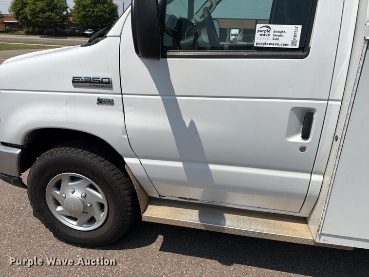 image for item FM7557 2012 Ford E350 Super Duty utility van