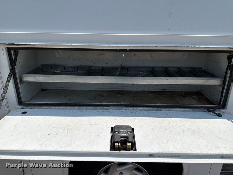 image for item FM7557 2012 Ford E350 Super Duty utility van
