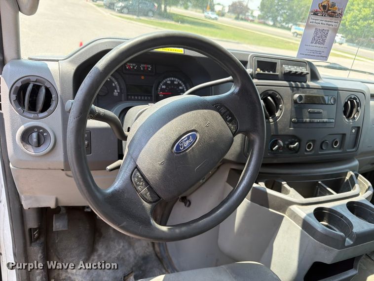 image for item FM7557 2012 Ford E350 Super Duty utility van